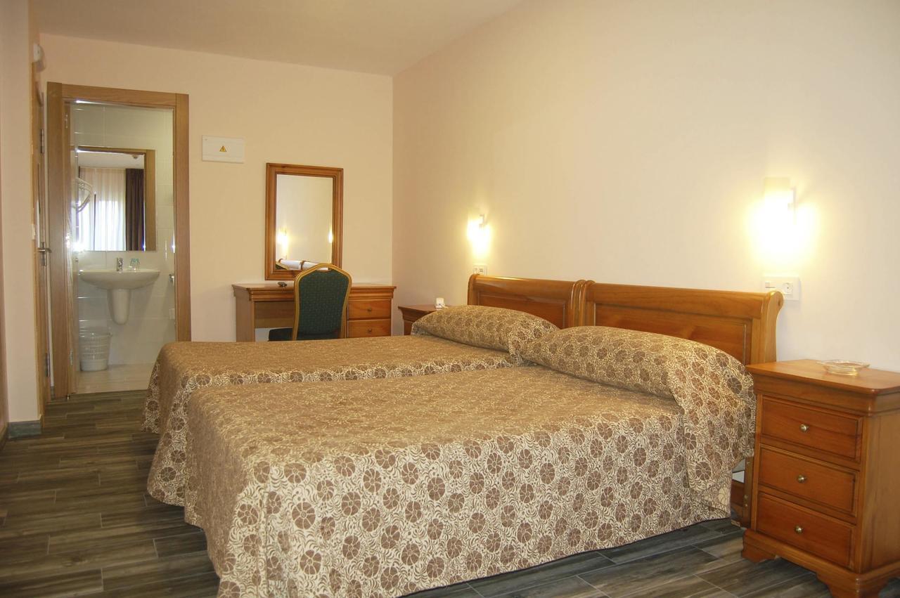 Hotel Lupa San Juan de Pinera Exteriör bild
